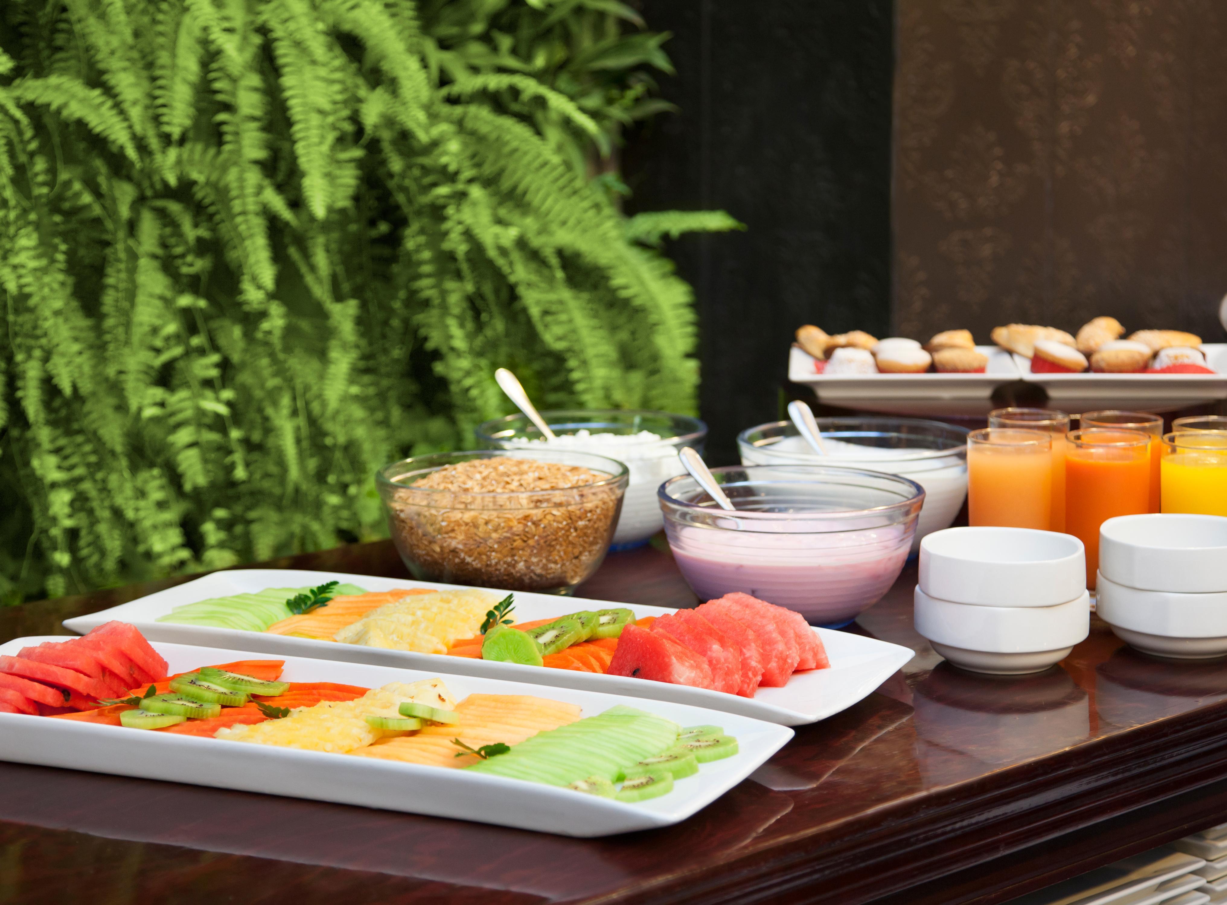 호텔 헤네브 Cd 데 멕시코 멕시코 시 외부 사진 A breakfast buffet