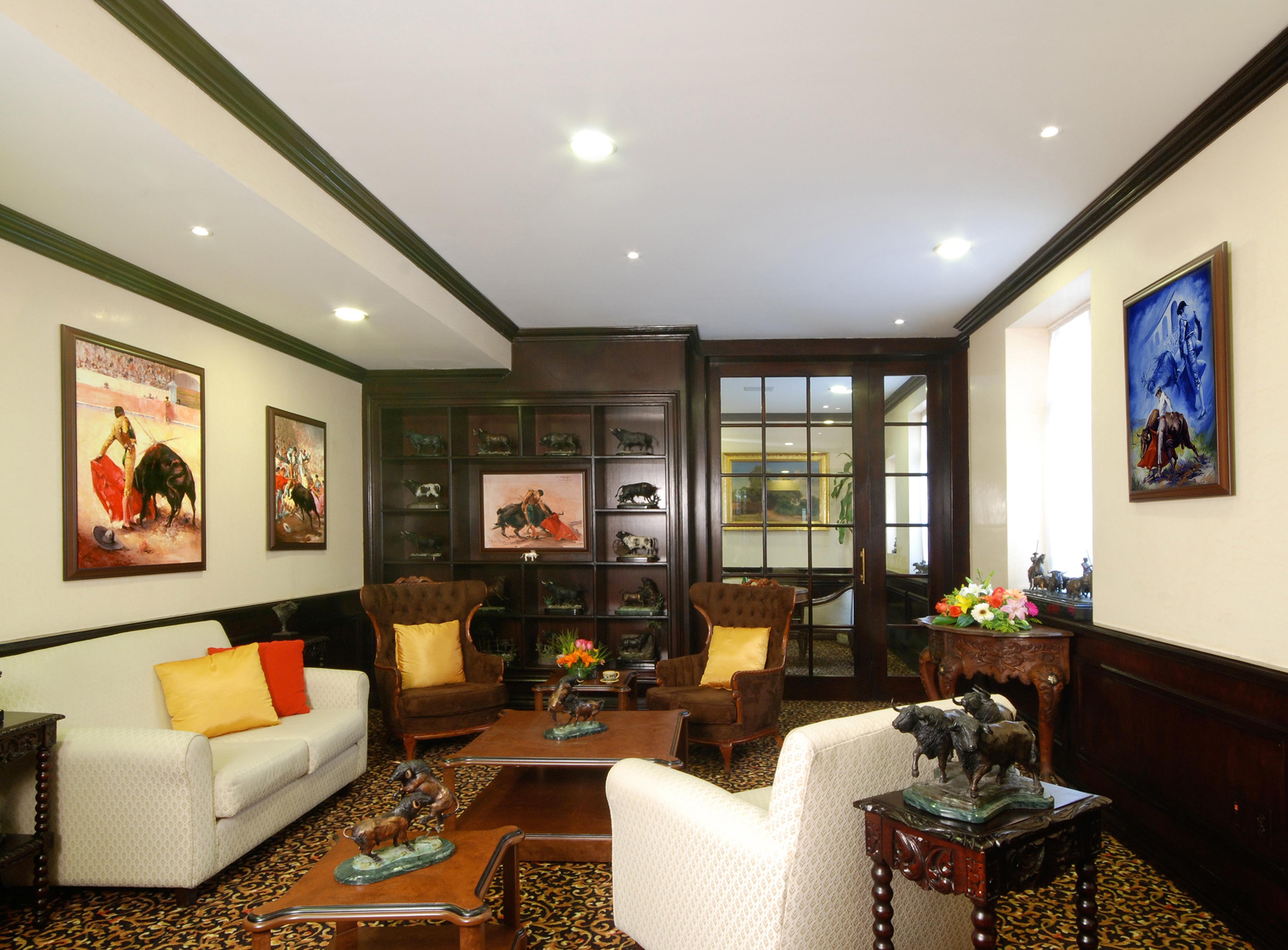 호텔 헤네브 Cd 데 멕시코 멕시코 시 외부 사진 The living room of the Governor's Suite